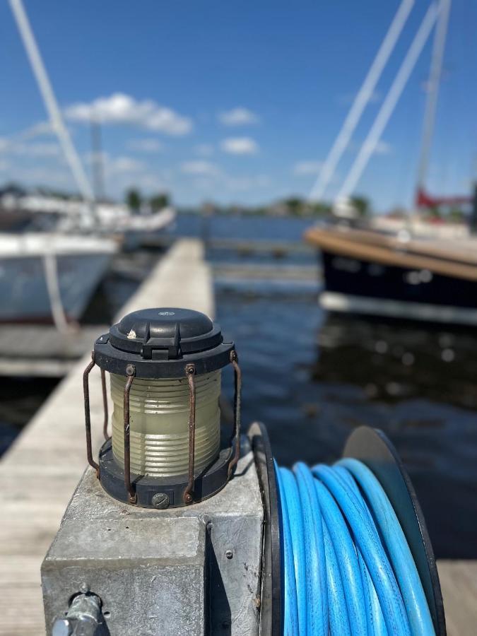 Gezellige Stacaravan Met Groot, Zonnig Terras! Belt-Schutsloot 外观 照片
