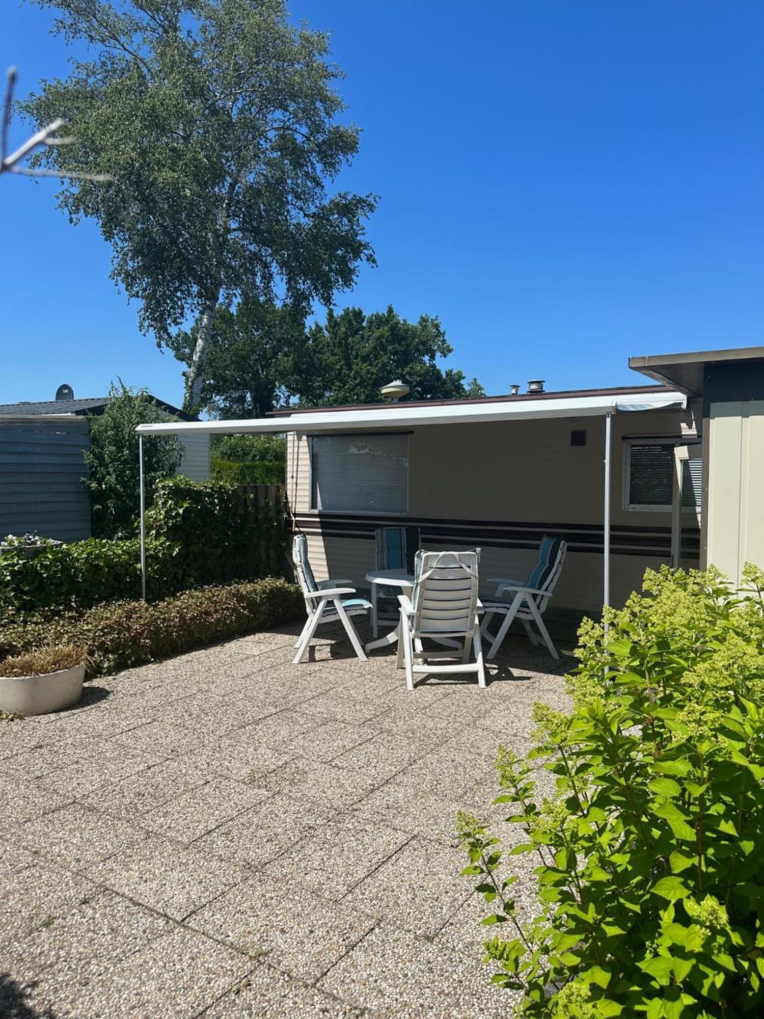 Gezellige Stacaravan Met Groot, Zonnig Terras! Belt-Schutsloot 外观 照片